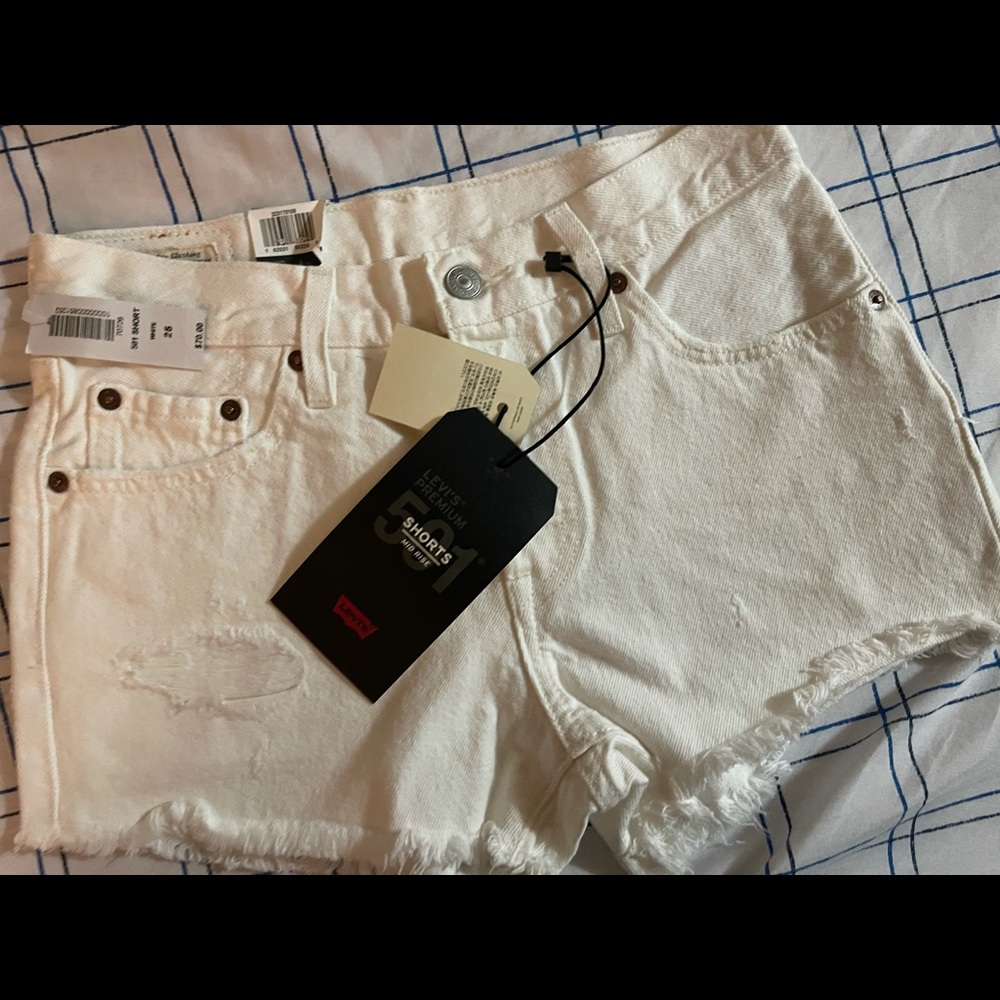 White jeans short